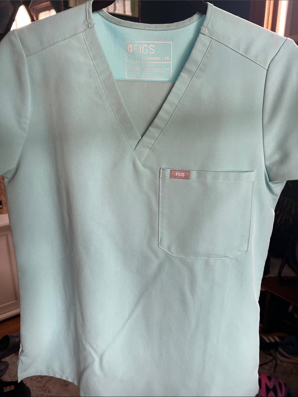FIGS Women’s Mint Scrub Top and Bottom.
